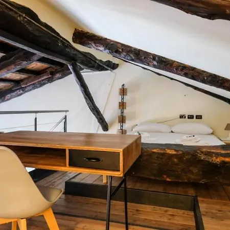 Vittorio Attic Apartment